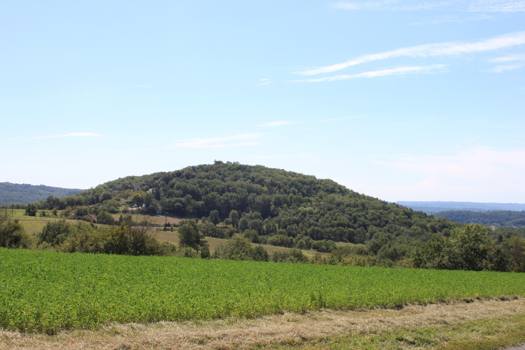 Fig. 10 : La colline du Cheylard.