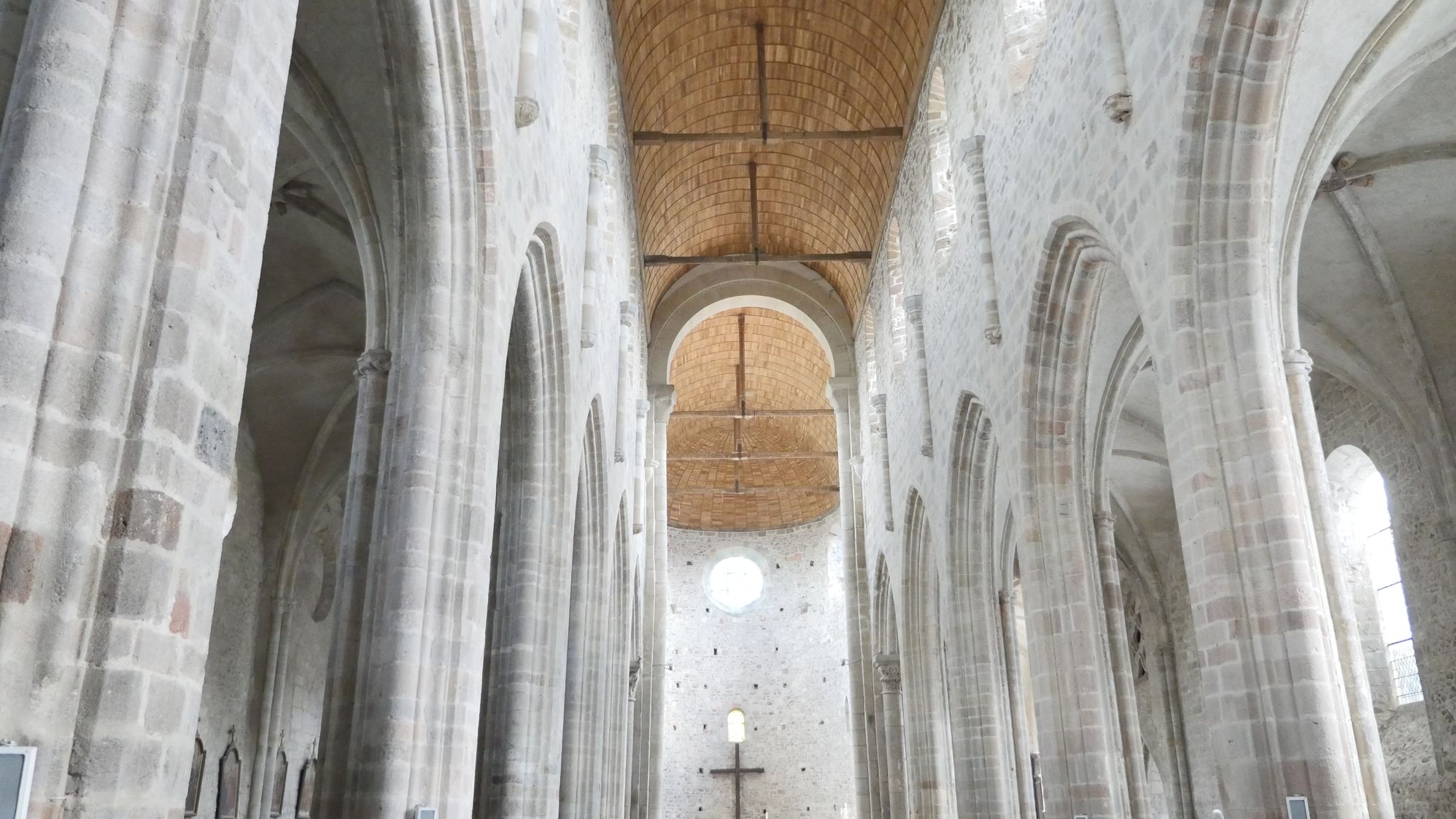 L'intérieur de l'église d'Evaux les Bains © Région Nouvelle-Aquitaine, Inventaire Général du patrimoine culturel, J. Chalard-Deschamps