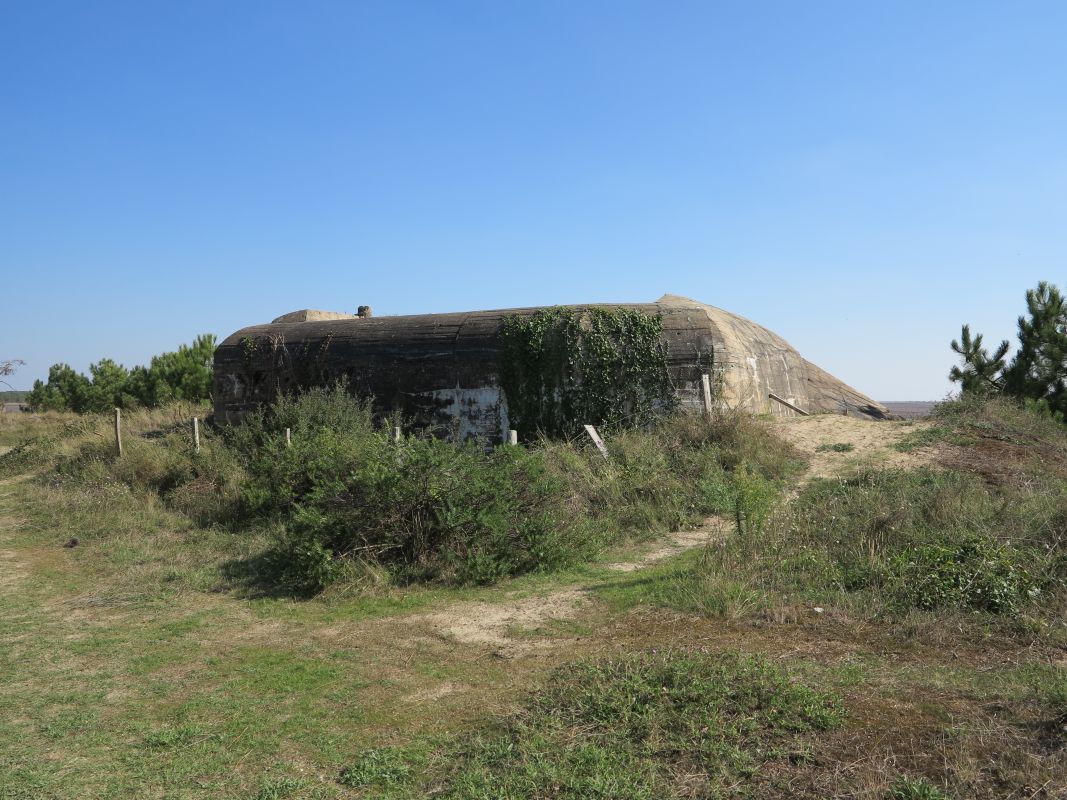 La casemate de type H612 vue depuis le nord-ouest.