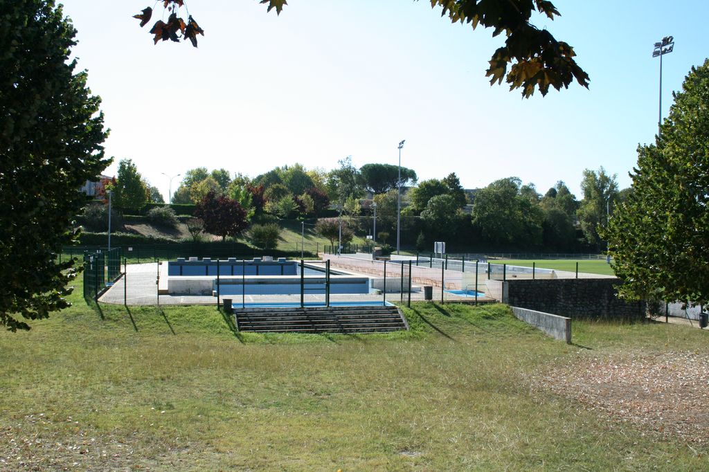 Vue d'ensemble de la piscine.