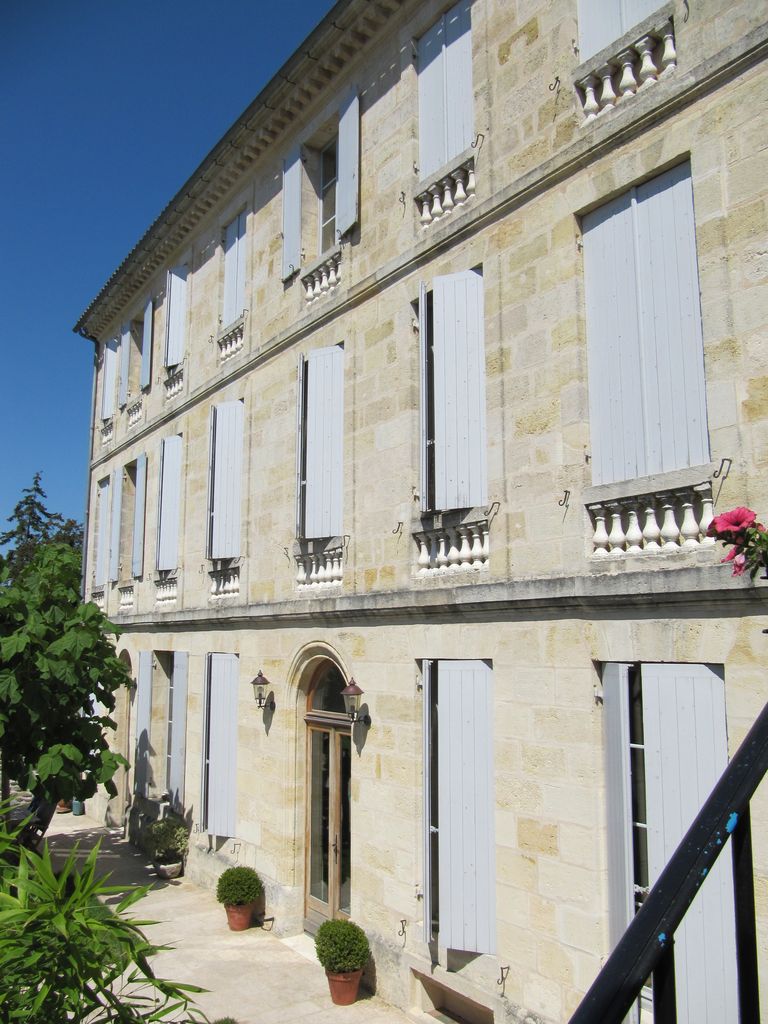 Corps de logis : façade ouest, sur cour.