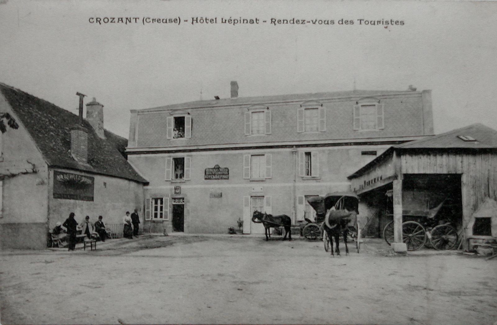 Carte postale ancienne : l'Hôtel Lépinat au début du 20e siècle.