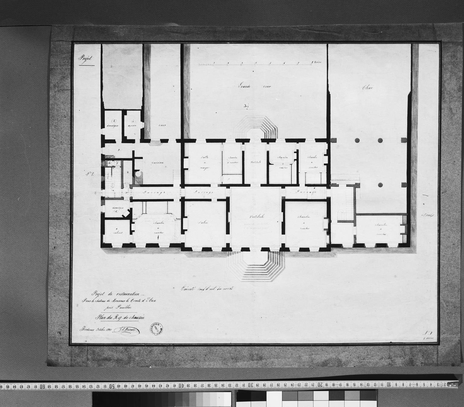 Projet de restauration pour le château de Monsieur le comte d'Aux, plan du rez-de-chaussée, octobre 1820, G. J. Durand.