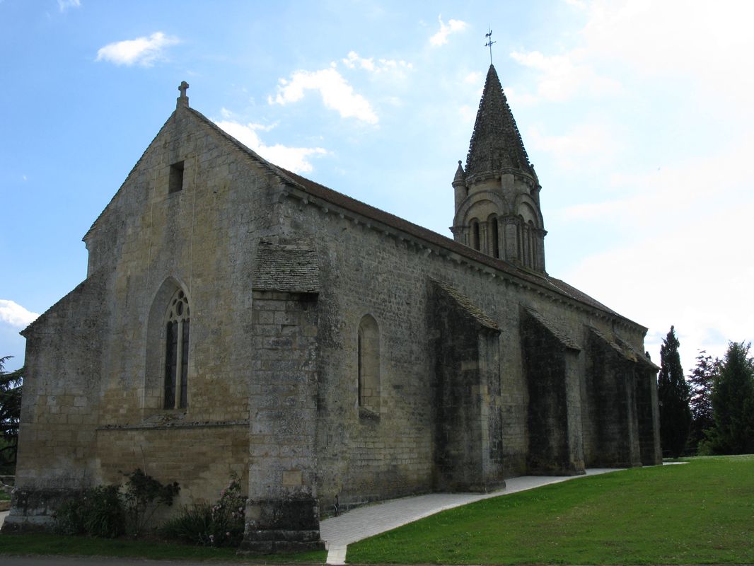 L'église vue de l'angle nord-est.