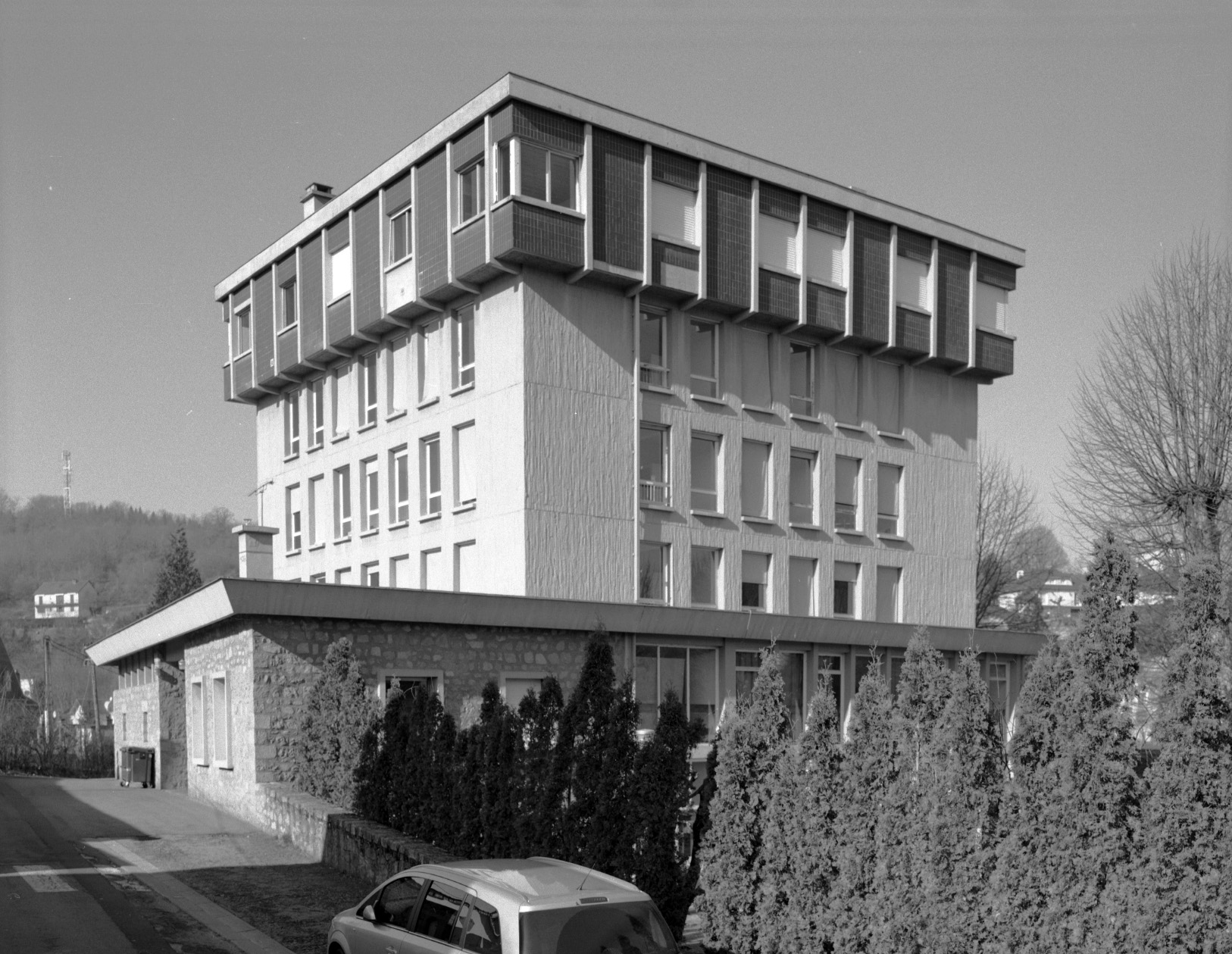 Vue générale du bâtiment de l'internat.