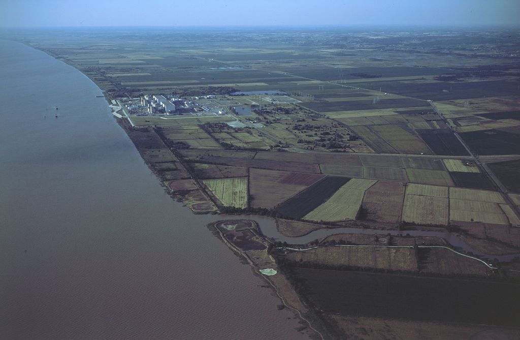 Vue aérienne de la centrale du Blayais.