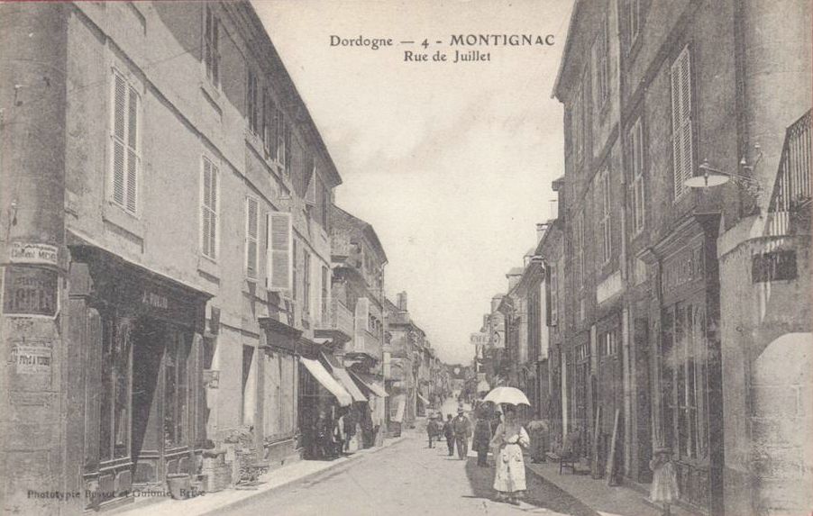 Vue de la rue de Juillet au début du 20e siècle.