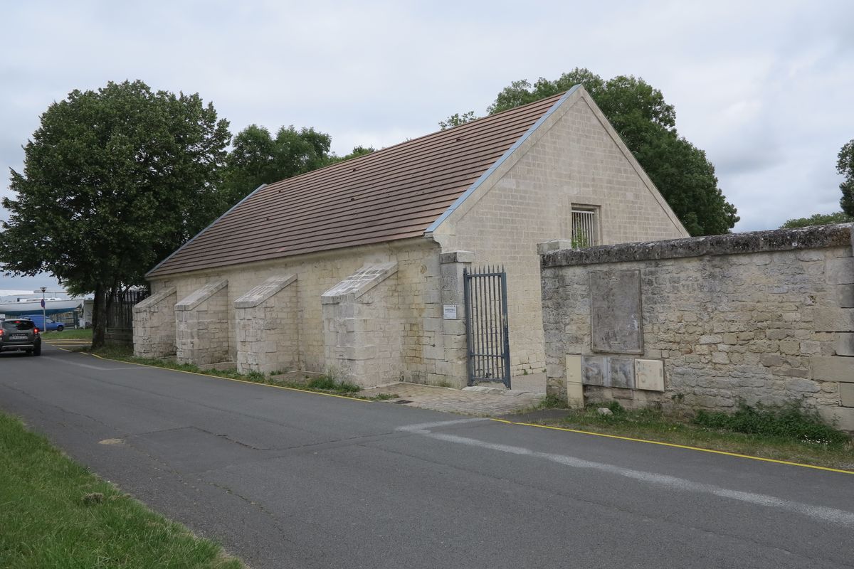 Poudrière de la Vieille forme vue du ord-ouest.