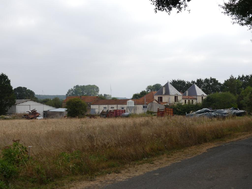 Vue générale prise depuis le sud-ouest.