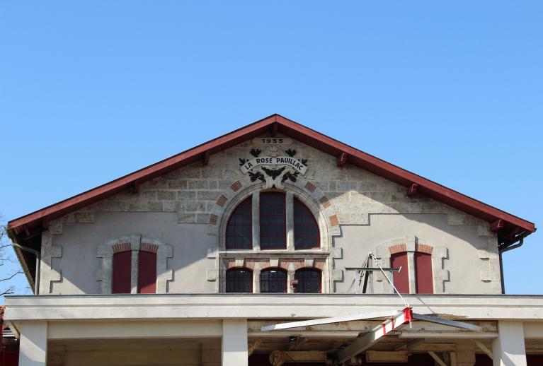 Détail du fronton.