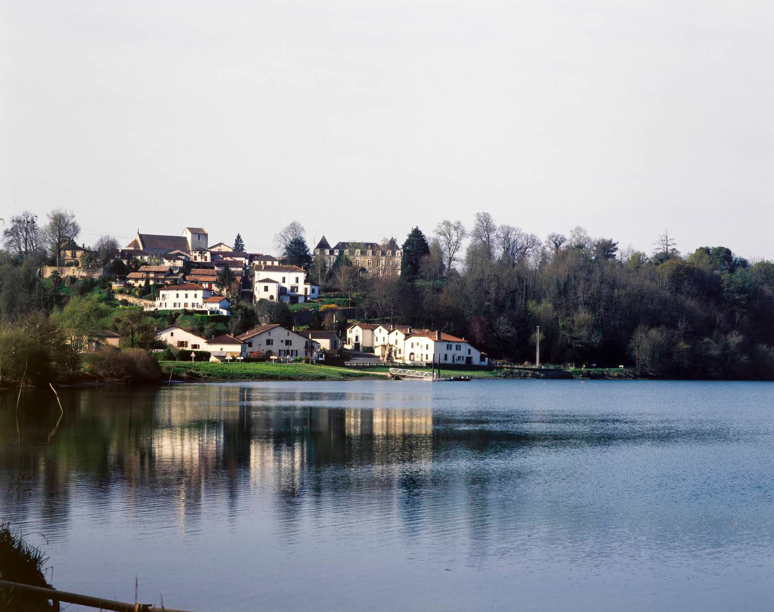 Vue depuis le port.