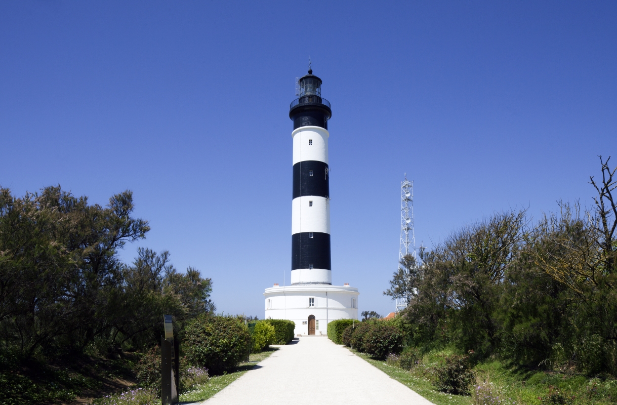 Le phare de Chassiron, à Saint-Denis-d'Oléron.