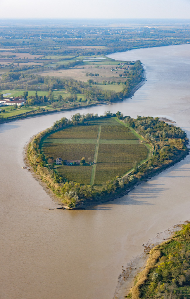 Vue aérienne depuis le sud.