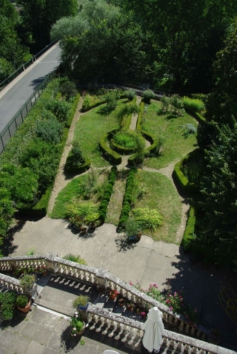 Jardin vu depuis le comble.