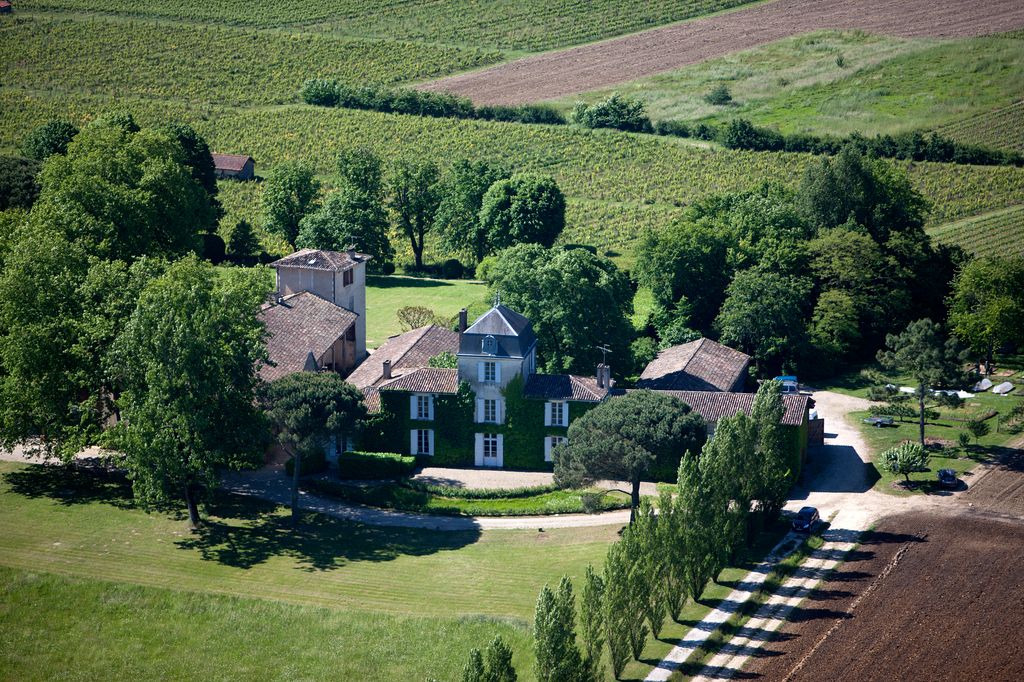 Vue aérienne du domaine de Malagar depuis le nord.