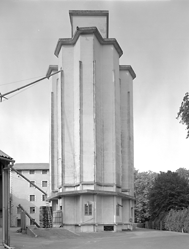 Silo vu du nord ouest.