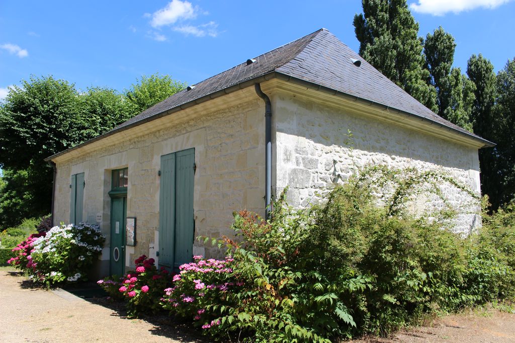 Salon des baigneurs, petit pavillon.