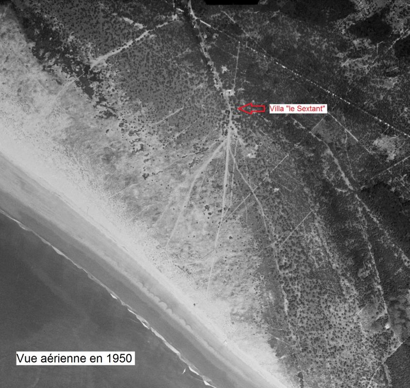 Vue aérienne du Clapet en 1950 : l'avenue de l'Océan, encore un chemin de sable, s'arrête au niveau de la ville 