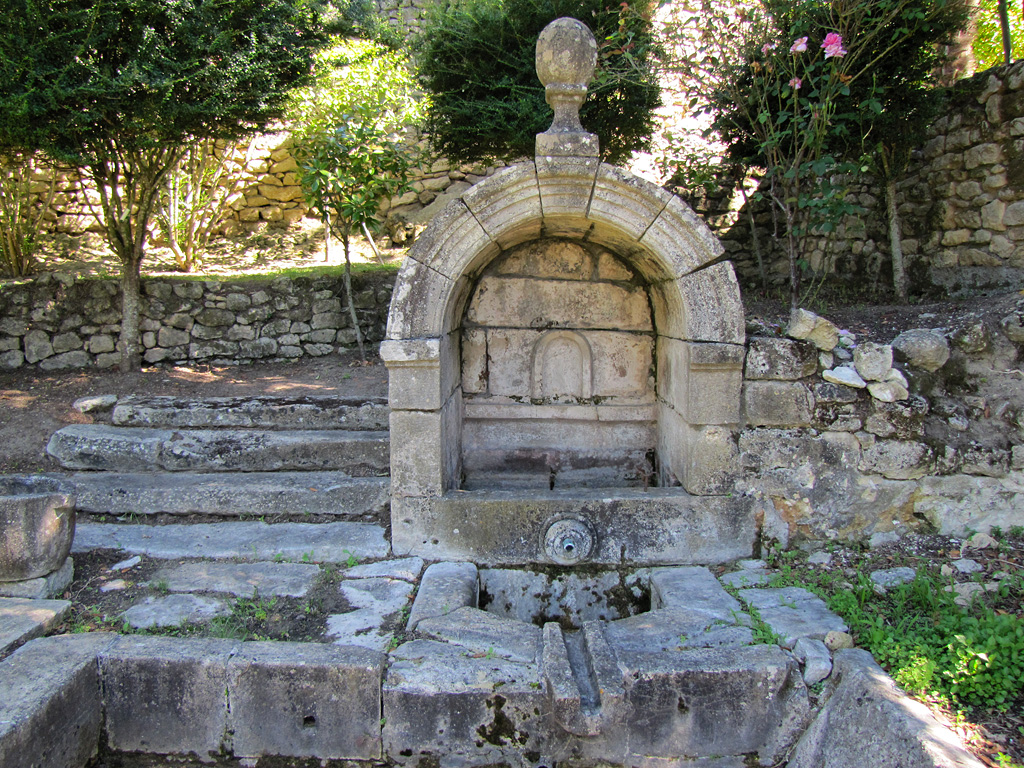 Fontaine.