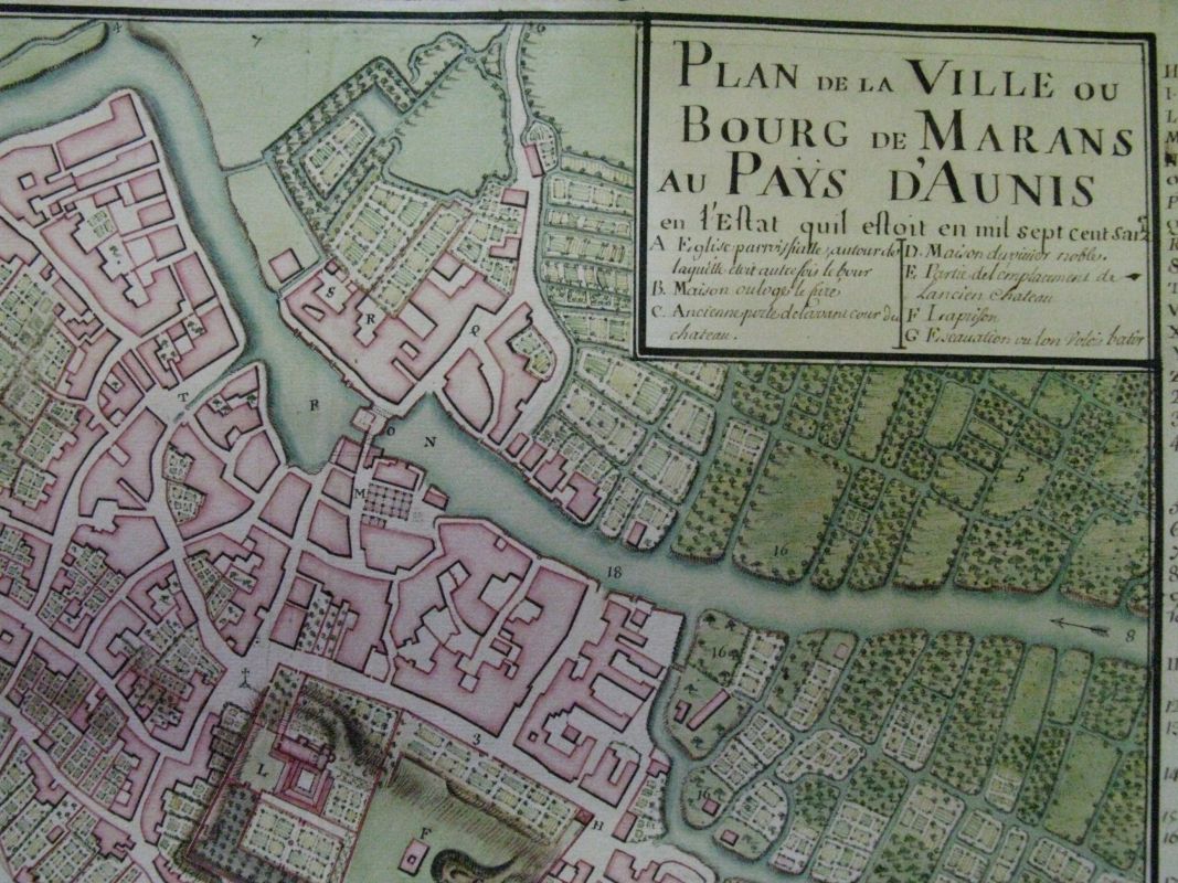 Les halles (repère M) sur le plan de Marans par Claude Masse en 1716.