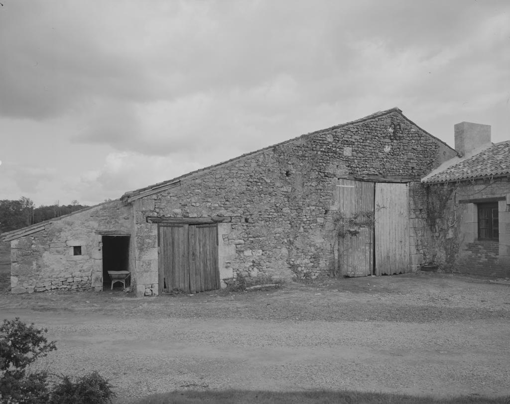 Grange étable, façade en pignon.