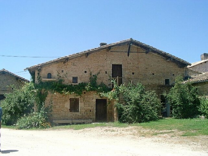 Ancien logis, élévation antérieure, vue prise du sud.