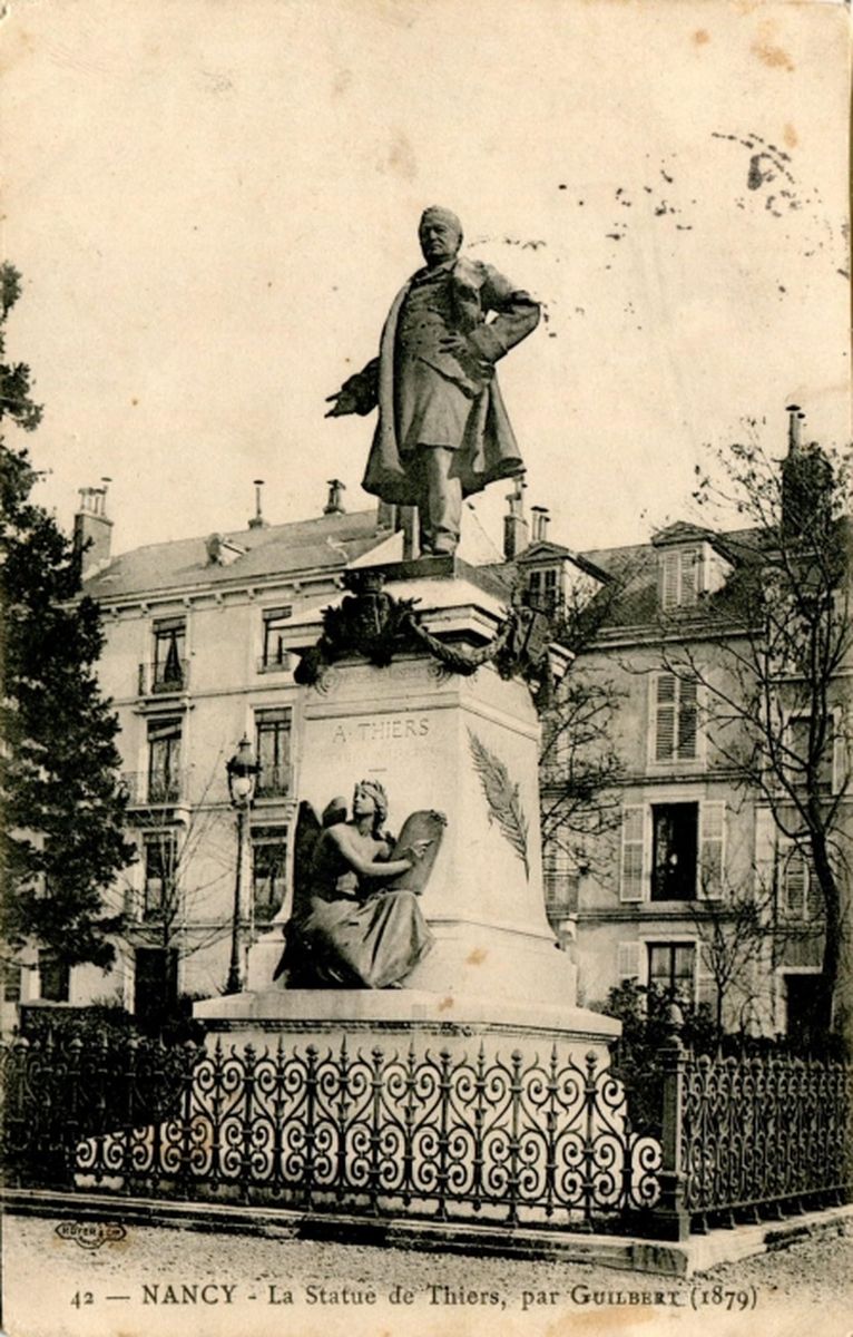 Carte postale ancienne montrant la statue de Thiers à Nancy.