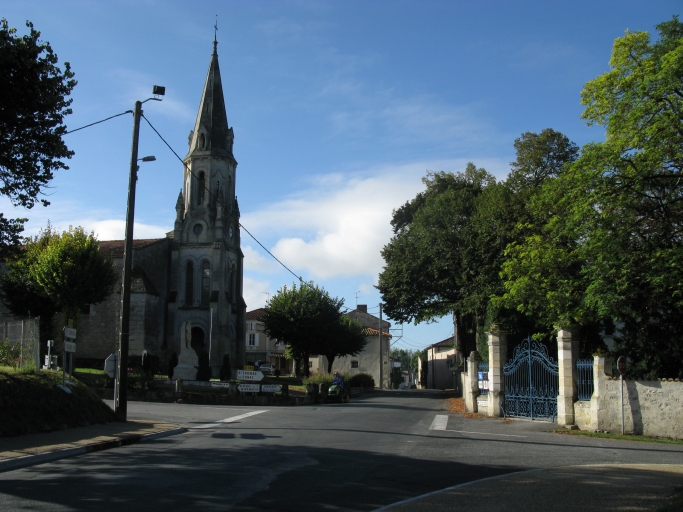 L'entrée nord du bourg.