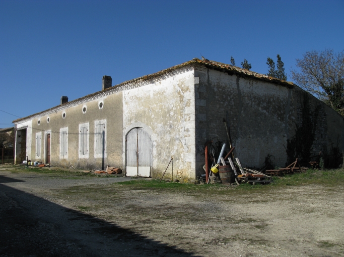 La ferme vue depuis le sud-est.