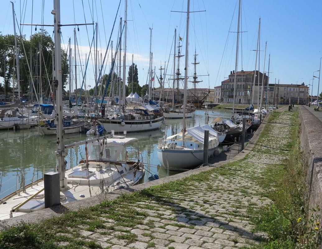 Quai ouest vu du nord-ouest.