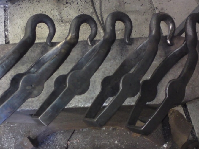 Pièces de forge pour poulies.