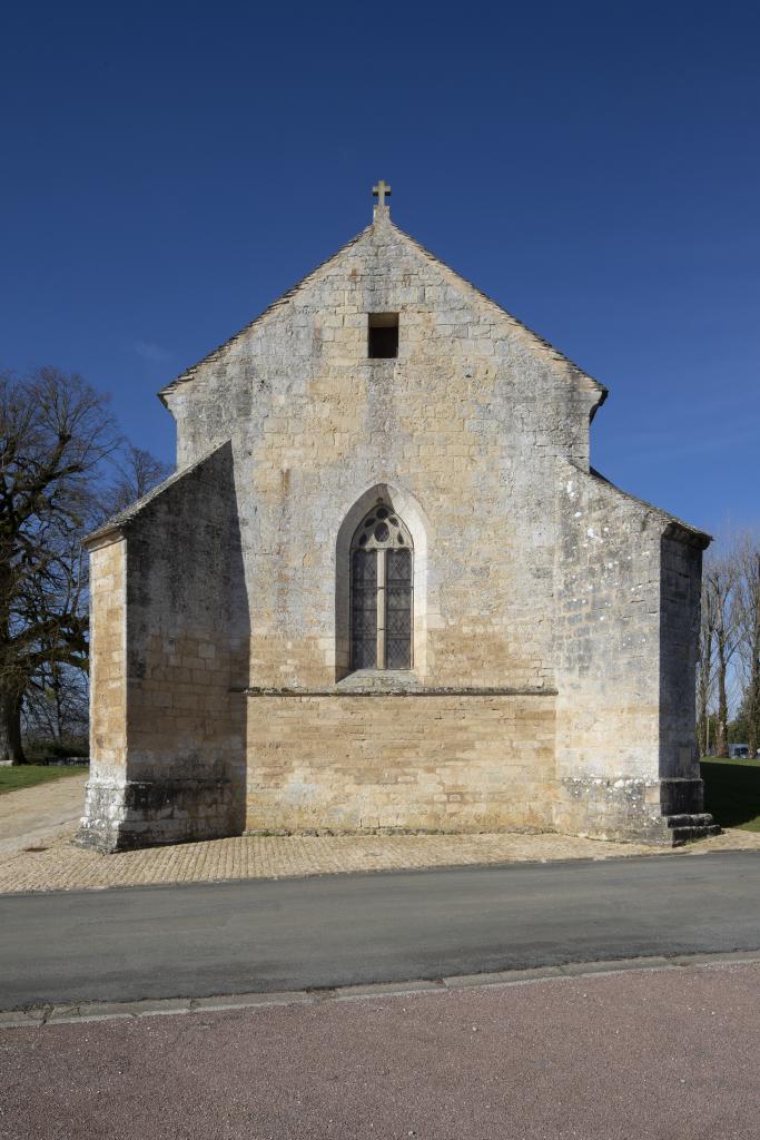 Vue du mur du chevet, à l'est.