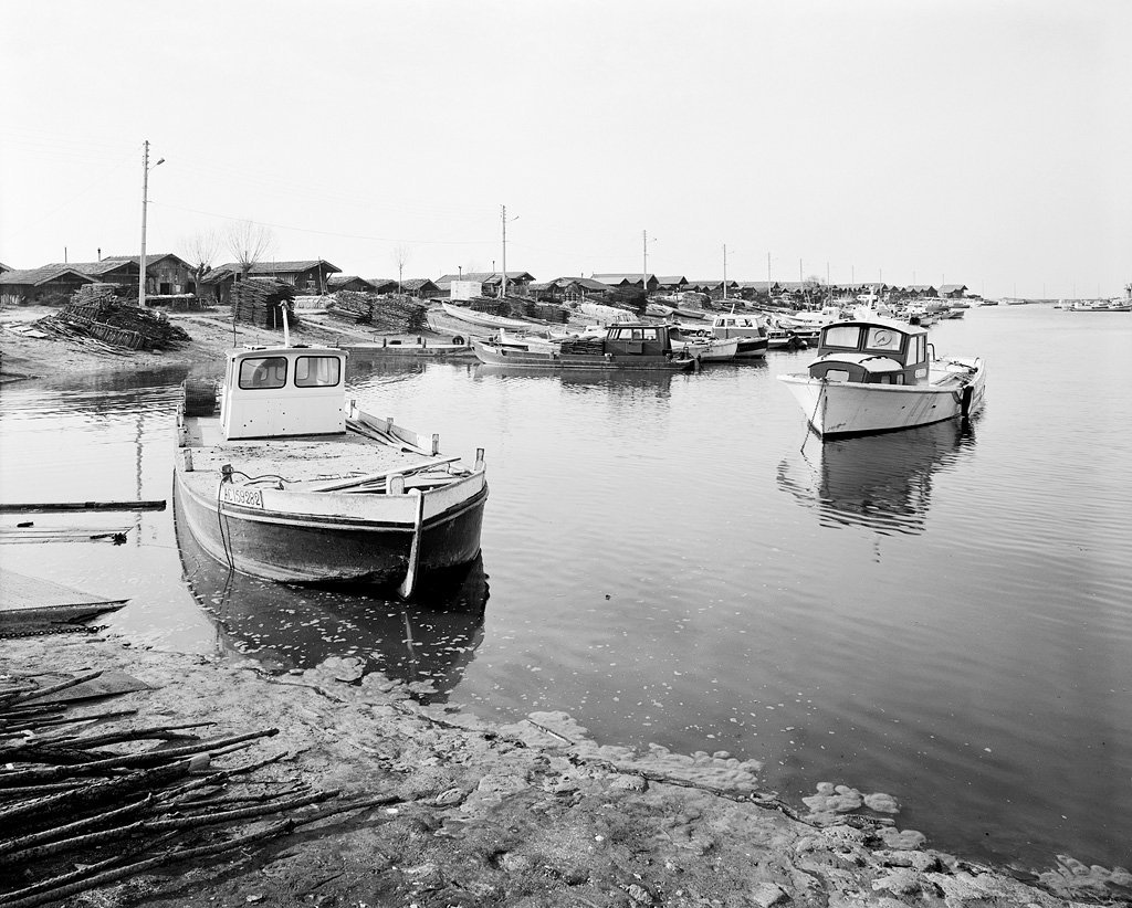 Quais et bateaux vus depuis le sud-est.