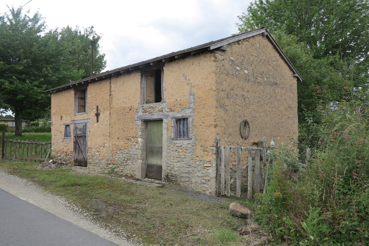 Écurie à l'Ébeaupin, vue du nord-est.