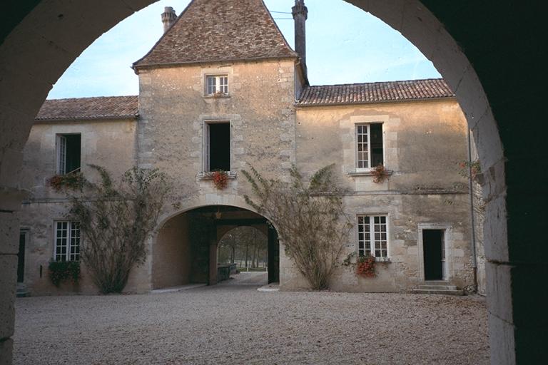 Passage couvert.