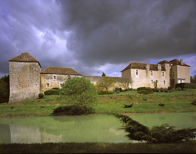 Ensemble de l'élévation sud.