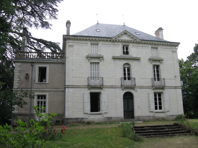 Maison de maître aux Basses-Patrières.