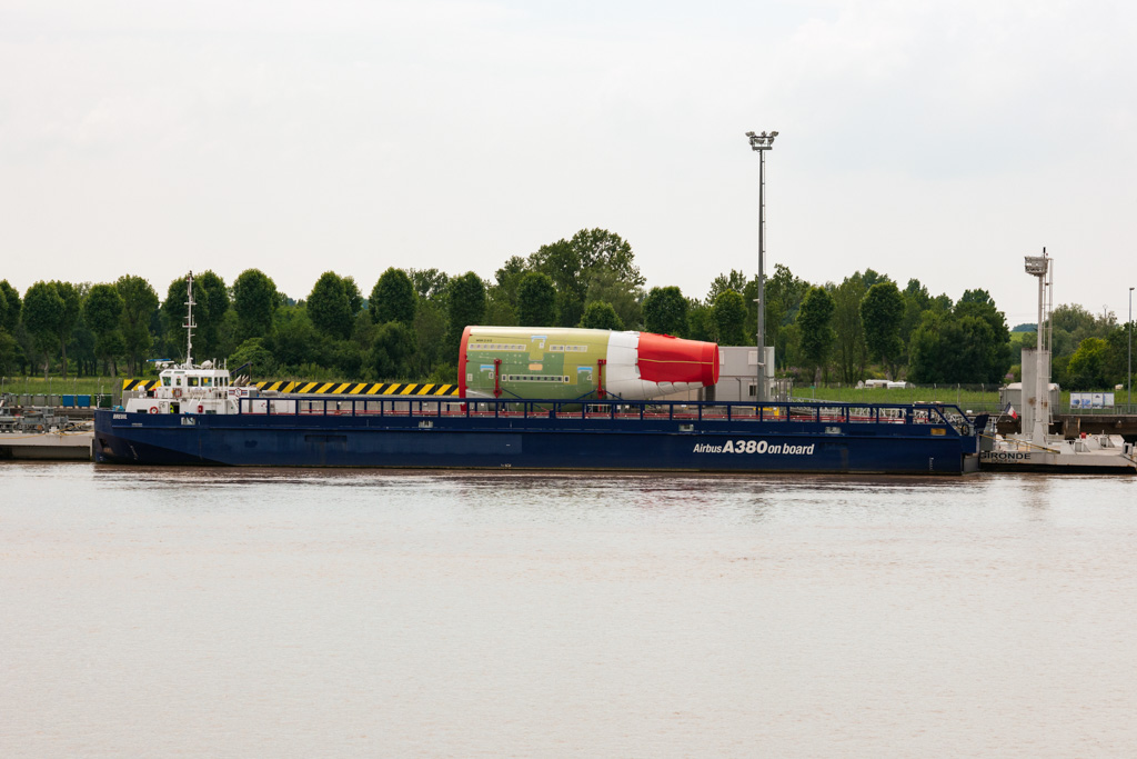 Barge de l'A 380.