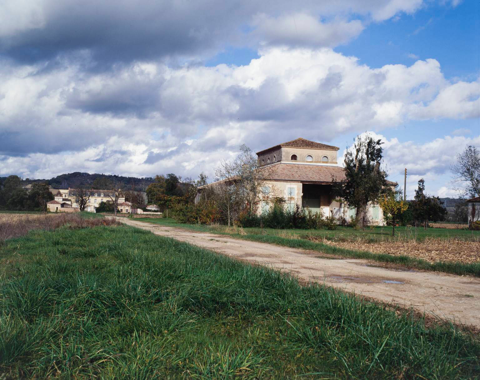 Vue d'ensemble depuis le sud-ouest.