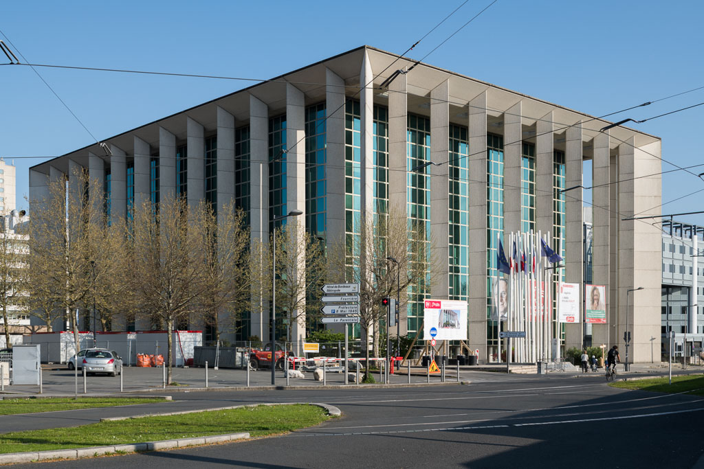 Elévation sur la rue François-de-Sourdis. Ensemble depuis le nord ouest.