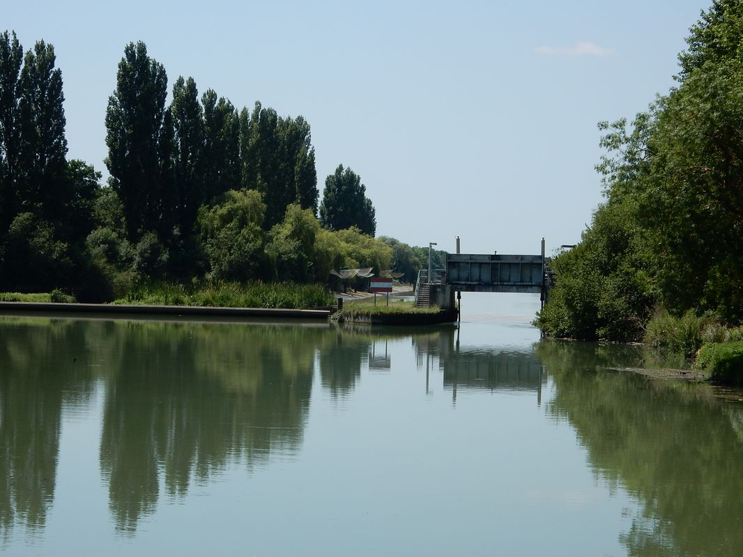 Le barrage côté amont.