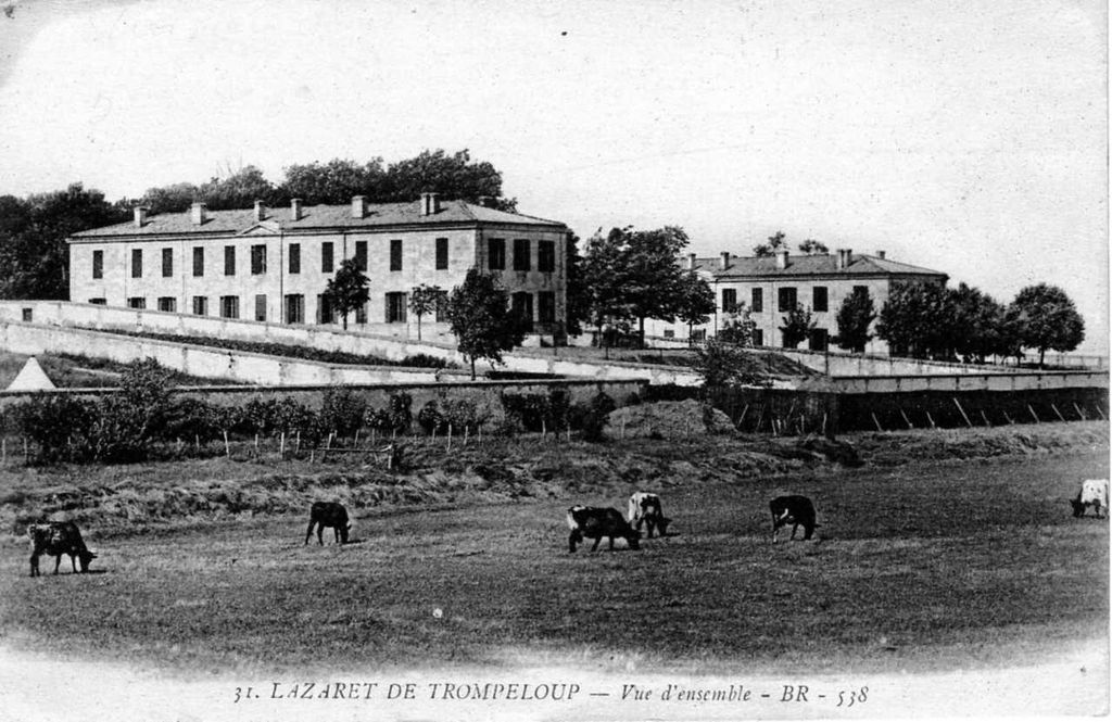 Carte postale (collection particulière) : Lazaret de Trompeloup, vue d'ensemble (BR-538).