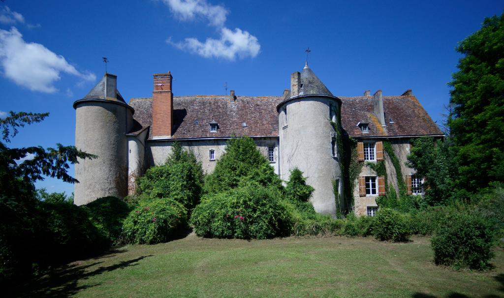 Façade est du château.