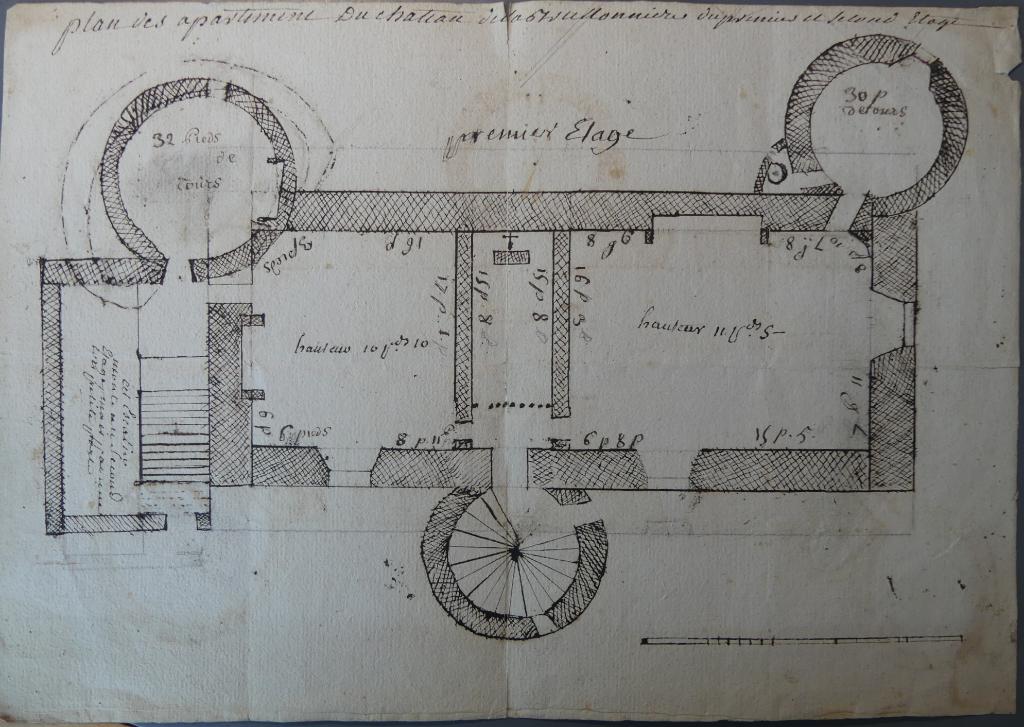 Plan du premier étage de la partie médiévale du château de la Brulonnière (ca début 19e siècle).