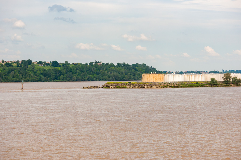 Vue depuis le chenal de navigation au nord-ouest.