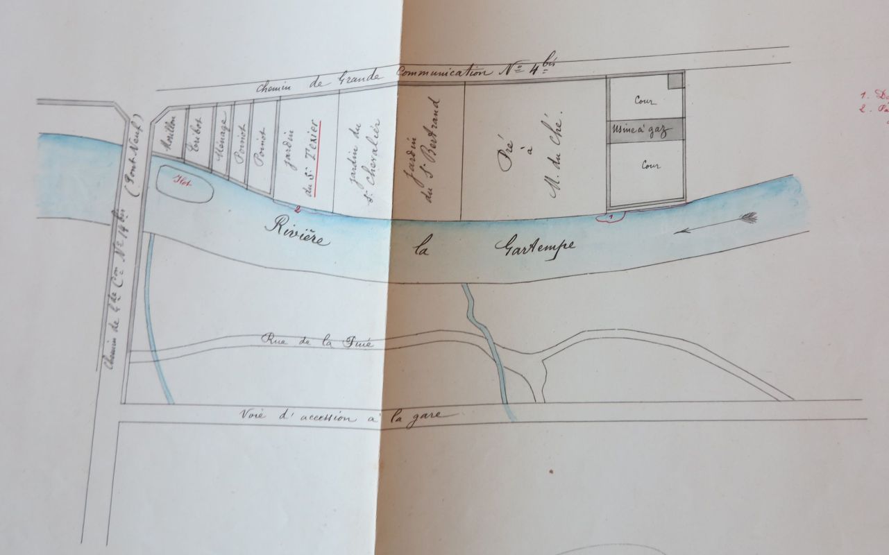 Rejets constatés dans le cours de la Gartempe au niveau de l'usine à gaz et en amont du pont neuf, plan de Girard, 1905.