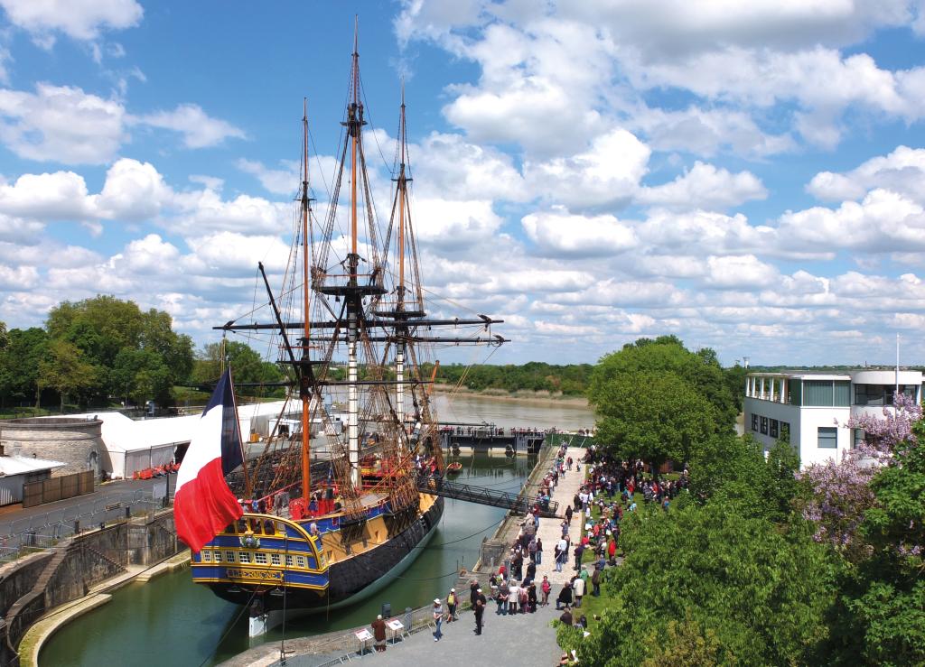 L'Hermione mâtée.