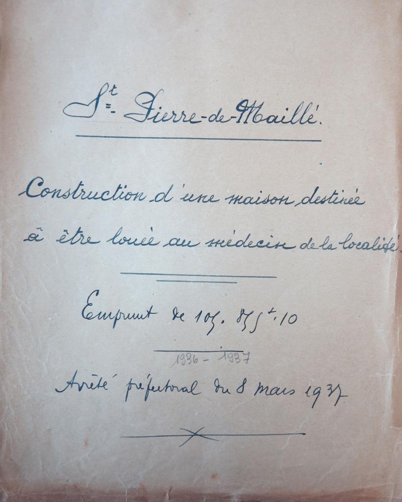 Autorisation préfectorale pour l'emprunt par la commune.